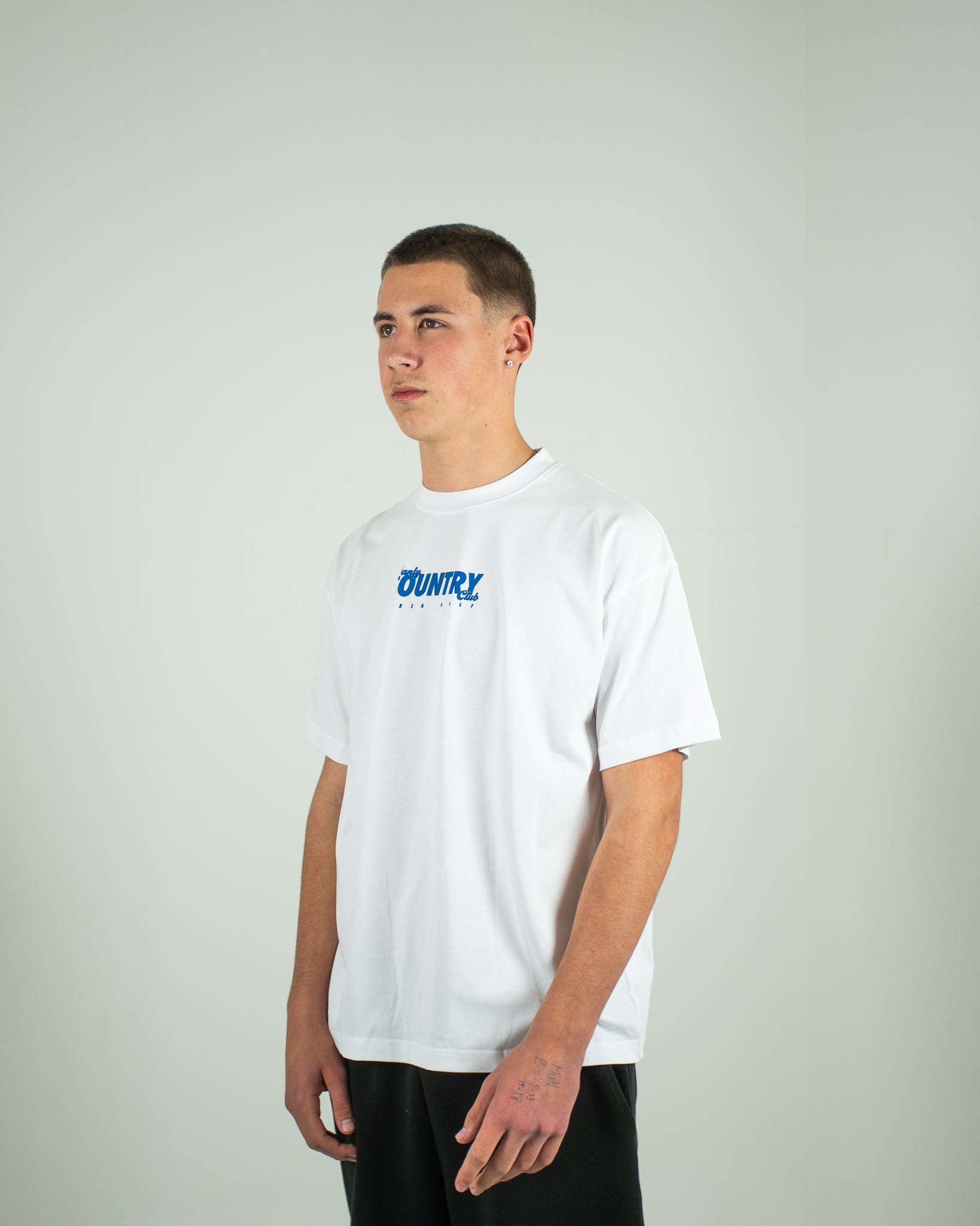 8gshoot COUNTRY CLUB TEE Tシャツ　Lサイズ　ホワイト 8gshoot COUNTRY CLUB TEE Tシャツ Lサイズ ホワイト