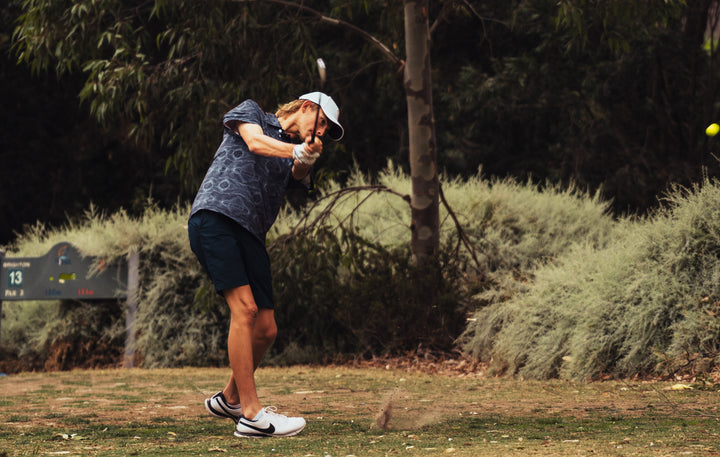 Liney Lipout Golf Polo, Golf shot from front
